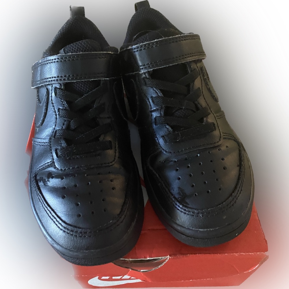 Nike Court Borough Low Black